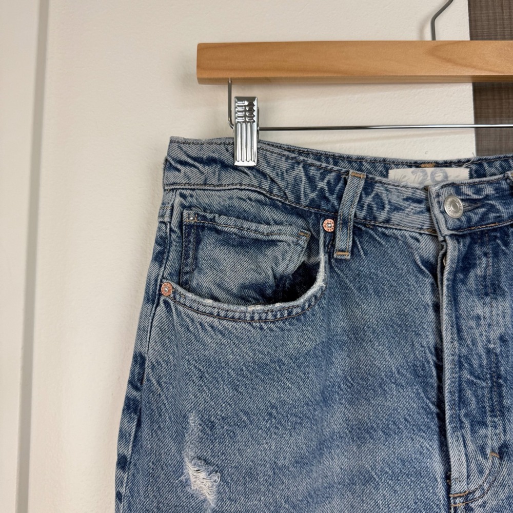 We the Free Straight Leg Jeans Distressed Size 29 - Picture 4 of 11